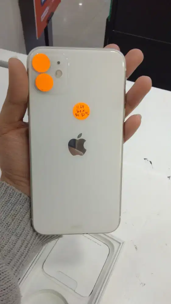 IPHONE 11 64 GB