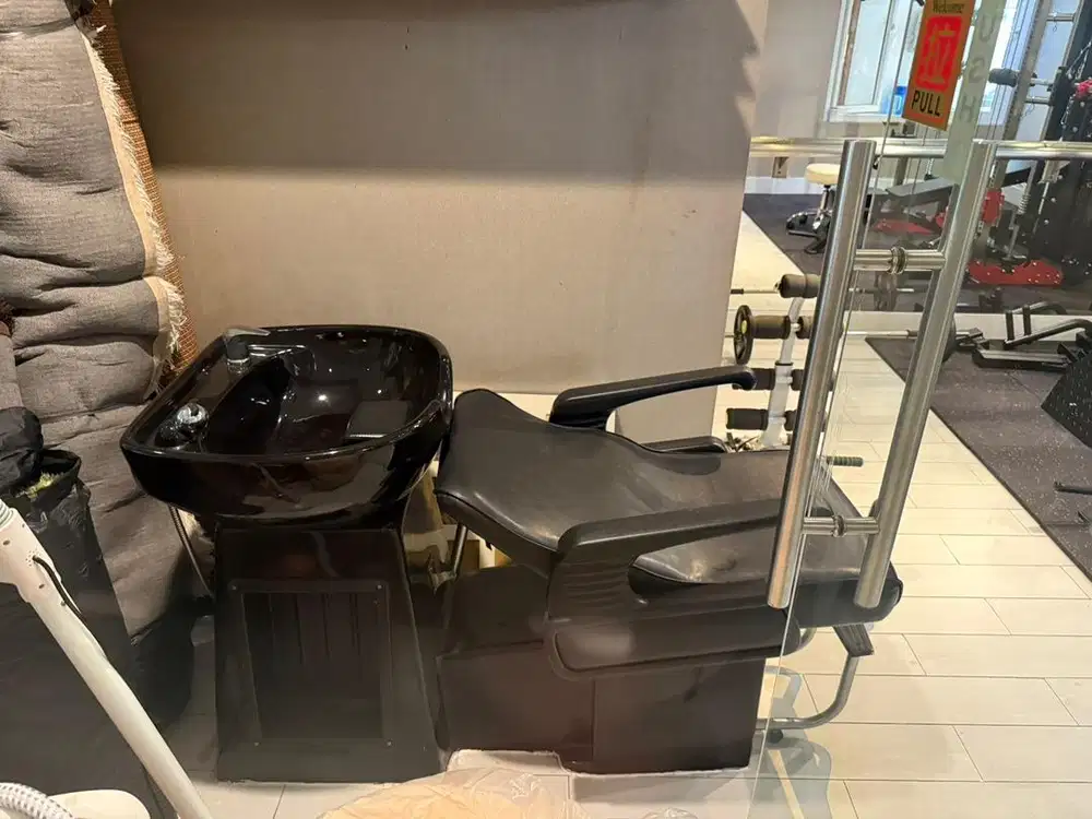 kursi keramas salon