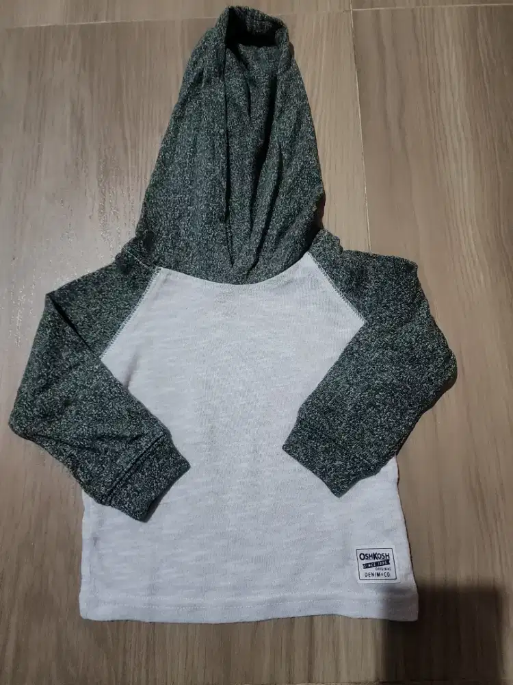 Sweater baby oshkosh