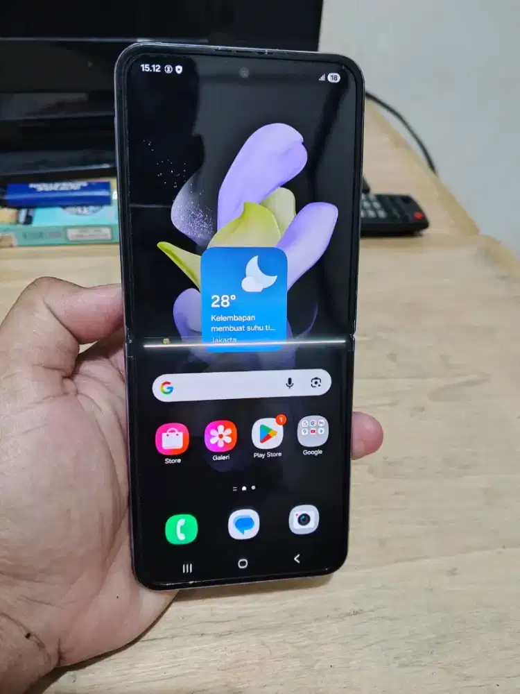 Samsung Z Flip 4 5G