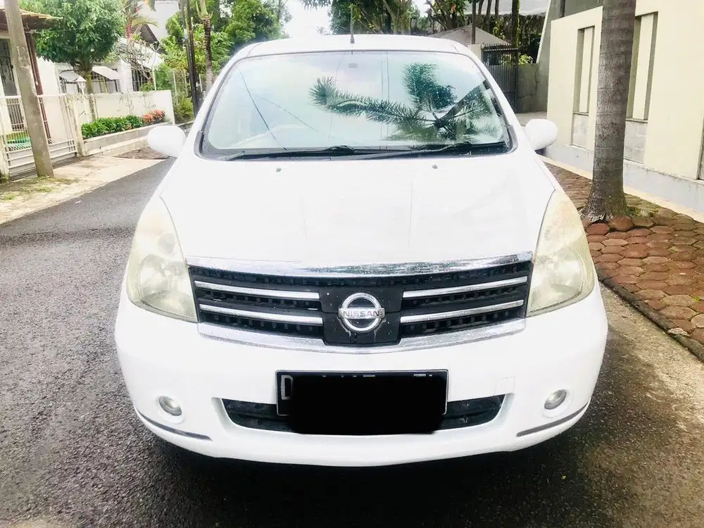 Livina XV 1.5 A/T 2013 Putih