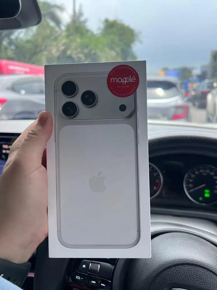 Iphone 17 Pro Max 256gb Silver Ibox New Bisa TT