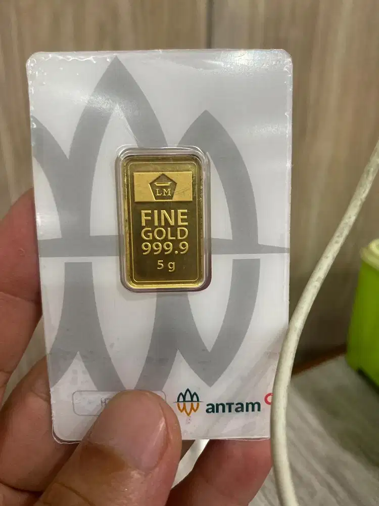 Antam tahun 2023 berat 5 gram