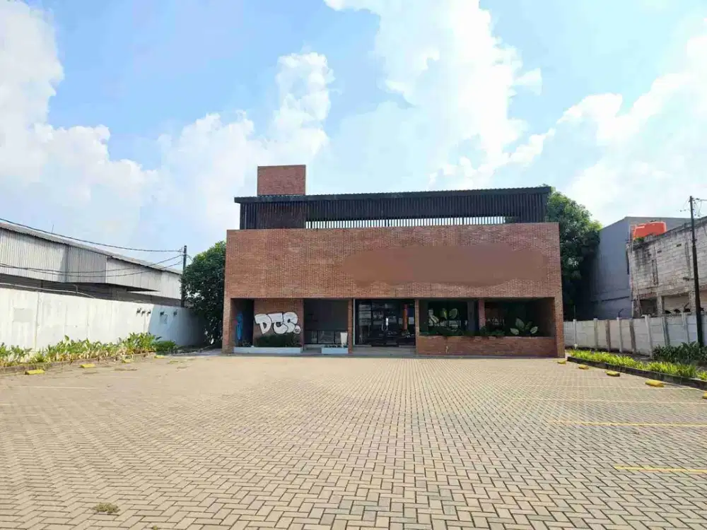 Ruang Usaha Lokasi Strategis di Jalan Hasanudin Tambun Selatan
