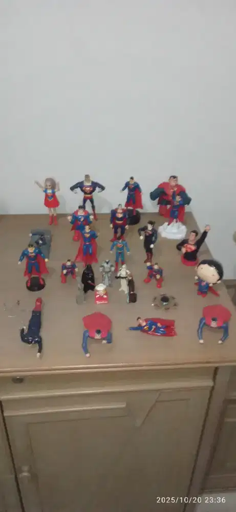 Figure superman