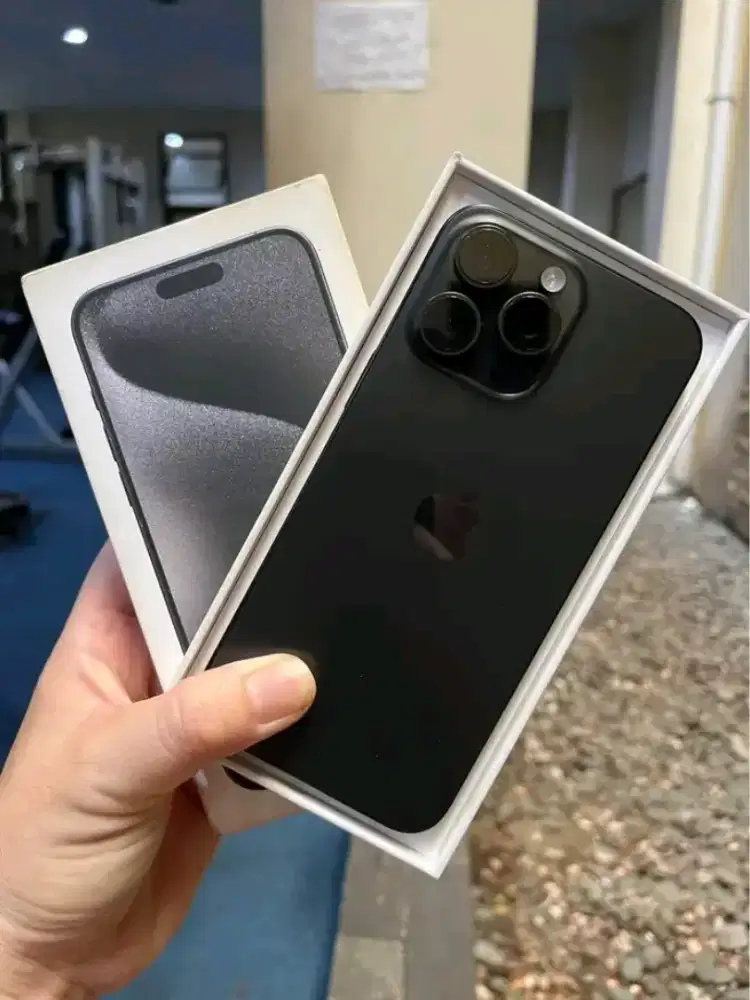 Iphone 15 pro max 256gb black garansi resmi