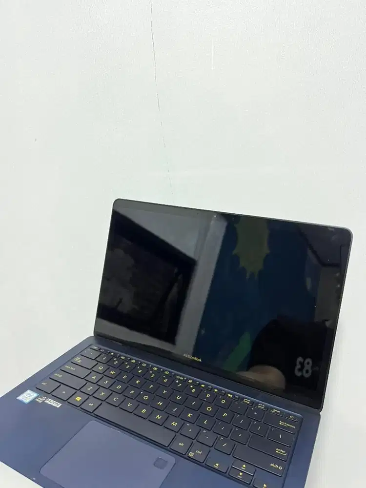 LAPTOP ASUS ZENBOOK UX490UA