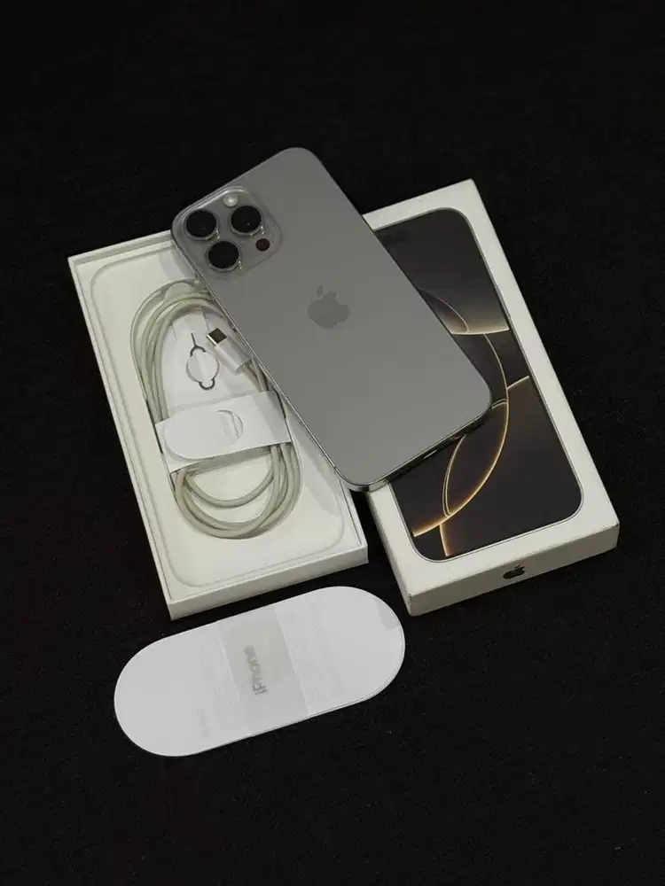 iPhone 16 Promax 512 GB garansi on mulus like new