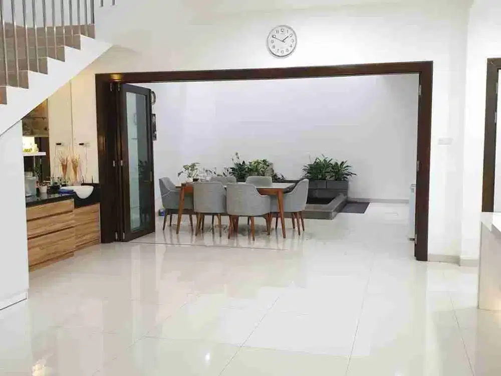 Rumah Modern di Kembar Mas Sayap BKR Regol Pasirluyu