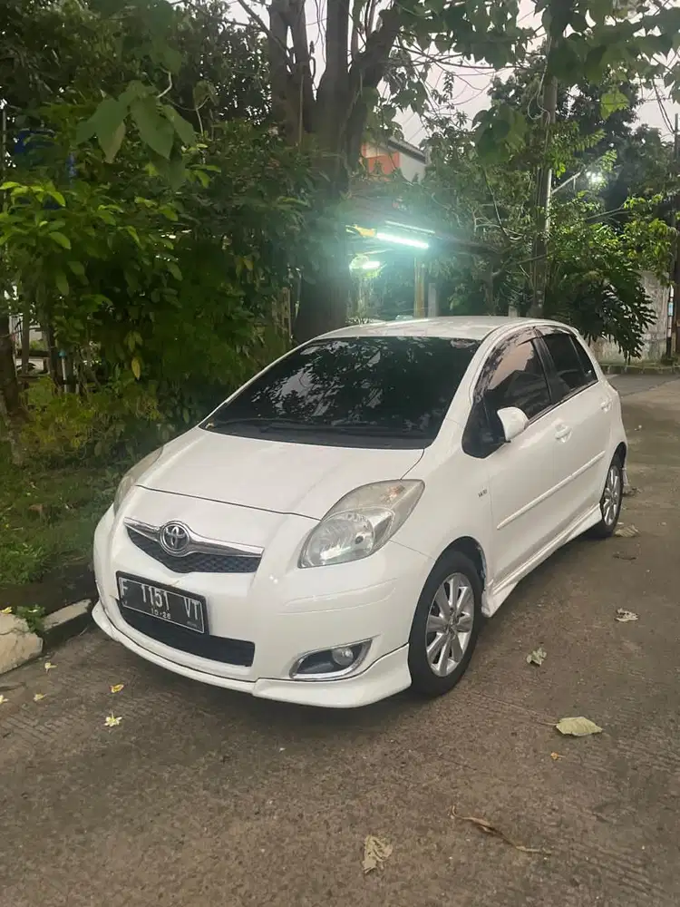 Toyota Yaris 2011 Bensin