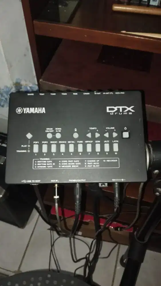 ALAT MUSIK DRUM YAMAHA + SPEAKER