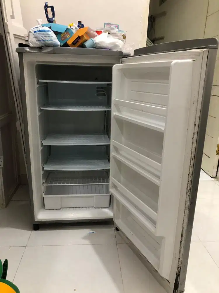 Freezer Kulkas Merk Aqua