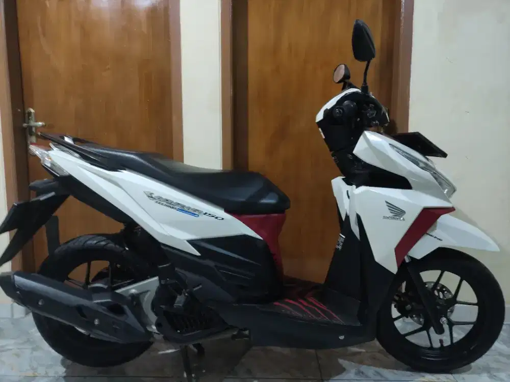 Simpanan km 15rb vario 150 led cbs iss super mulus pajak baru no minus