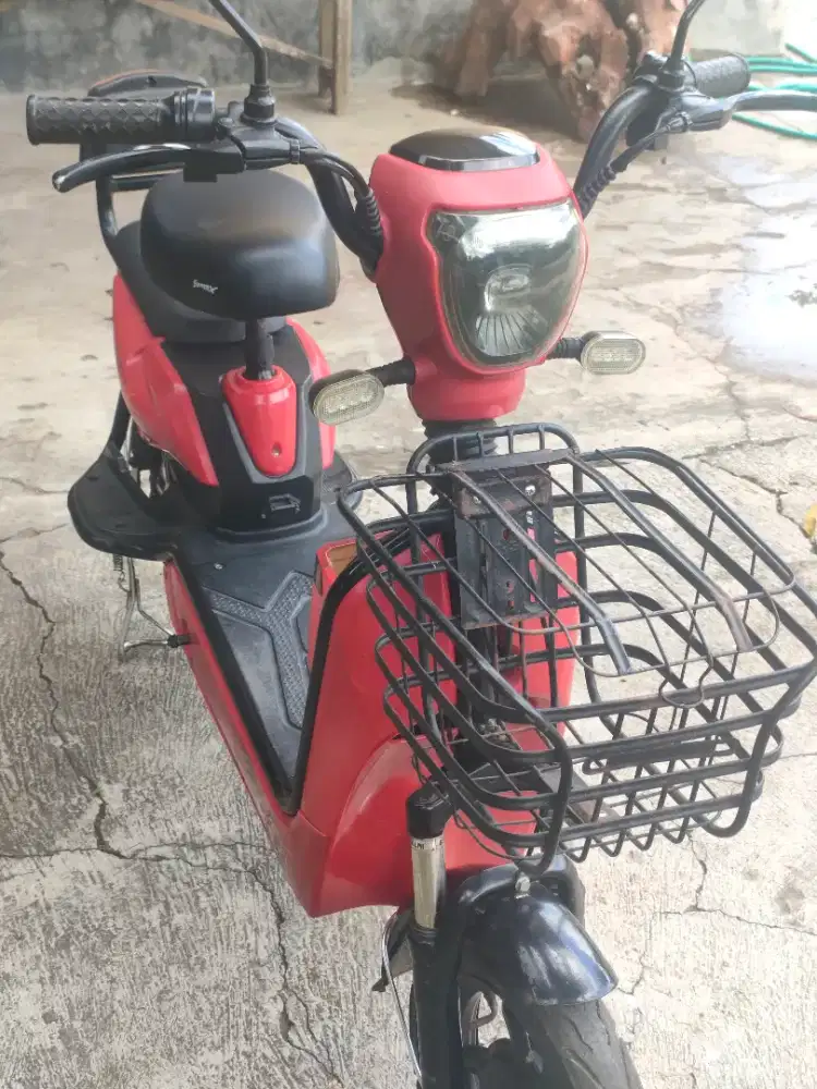 Sepeda Listrik Uwinfly DF
