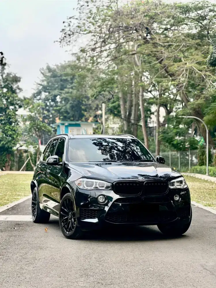 BMW X5 2017 BLACK ON BROWN