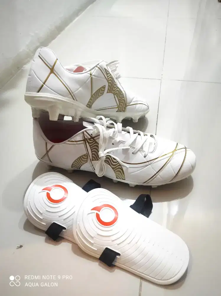 SEPATU SEPAK BOLA ORTUSEIGH zenith FG Art 11010564