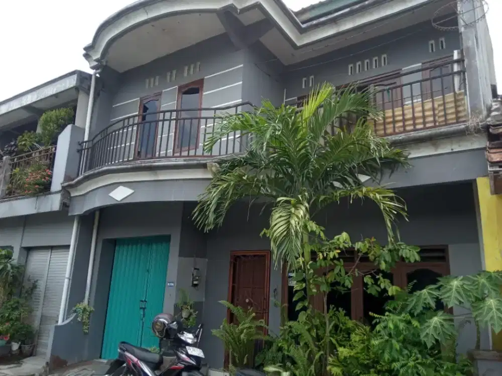Dijual Rumah tingkat 2 bagus 800 juta