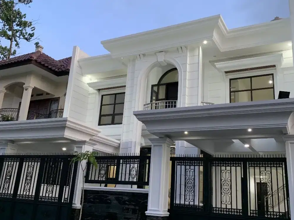 RUMAH MEWAH ARAYA GOLF MALANG
