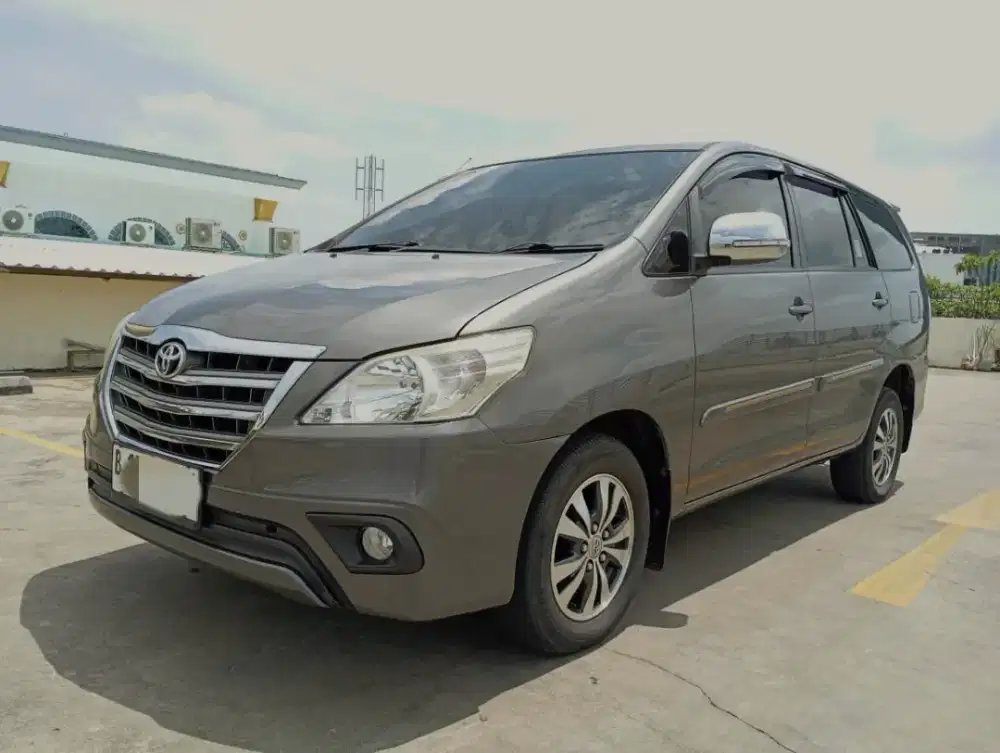 CIAMIK Innova Diesel G At 2014