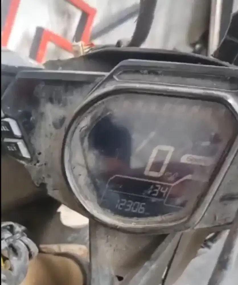 Di jual cb 250 cc 2 silinder surat lengkap