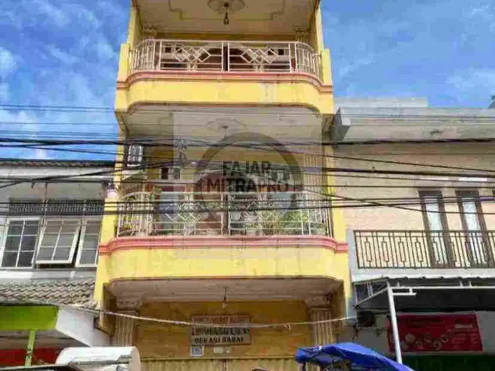 jaminan strategis ruko 3½ full dak harapan Baru Bekasi