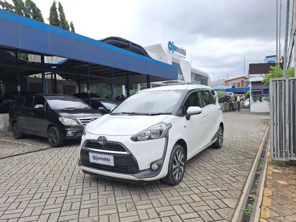 DP MURAH Toyota Sienta 1.5 V Bensin-AT 2017 CZKCB