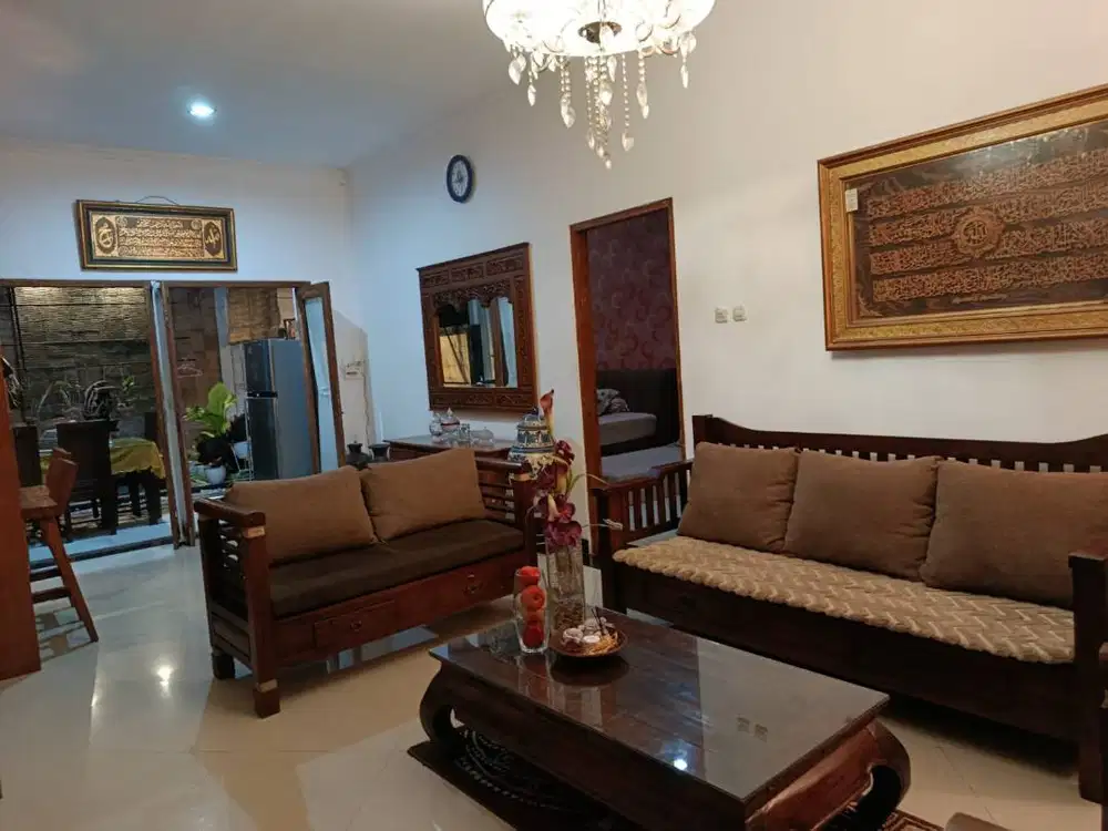 dijual rumah mewah di dalam perum mlati jl kebon agung dekat jombor