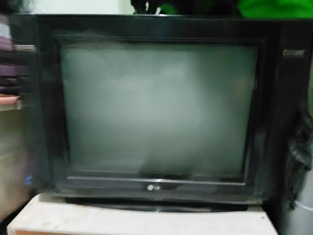 TV LG Slim 21 Inch (Pearl Black)