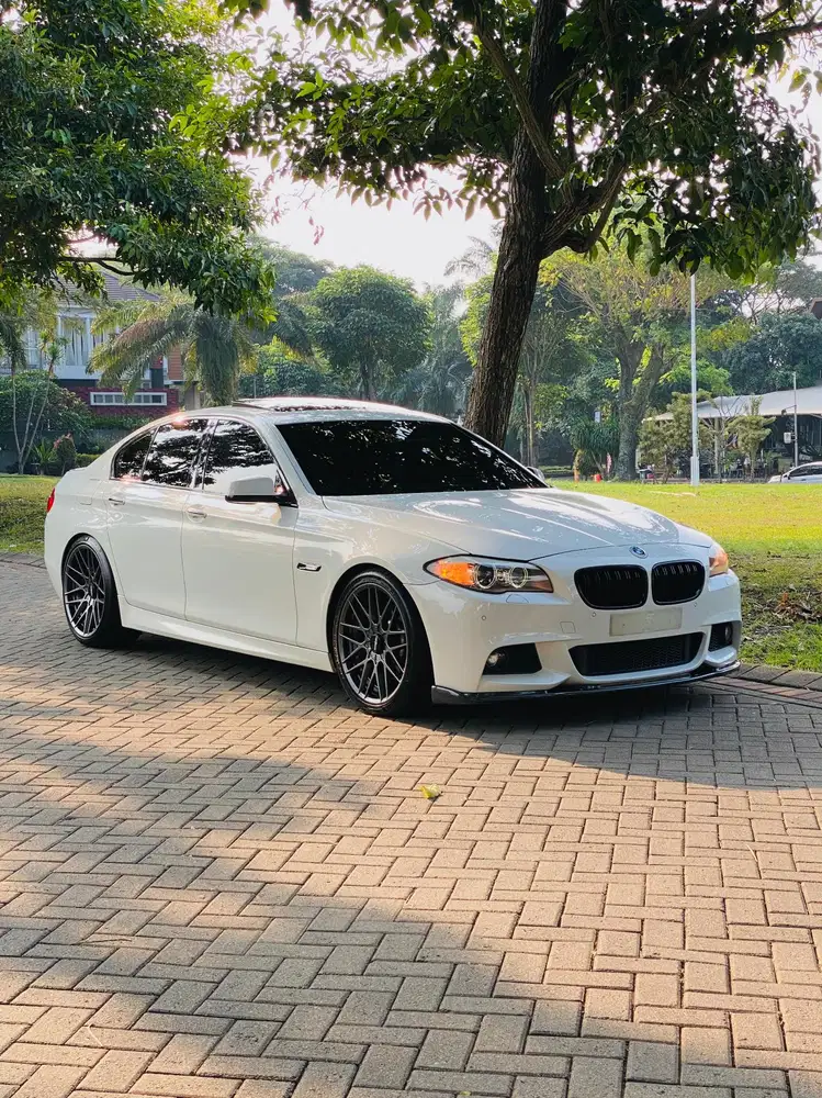 BMW 535i 2012 Bensin