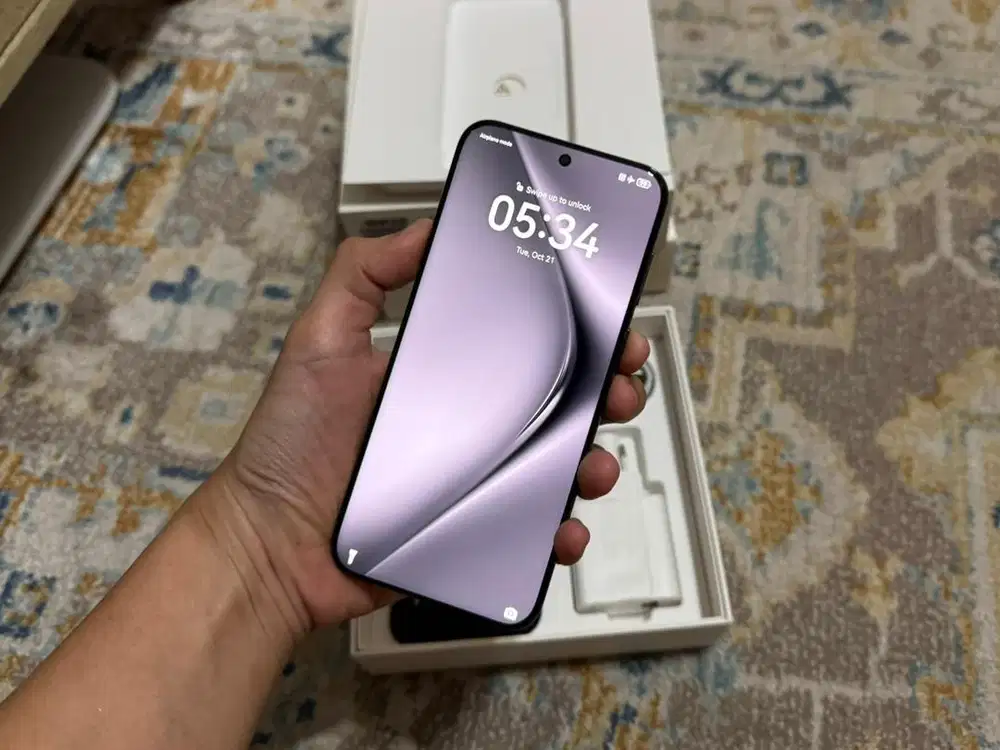 Huawei Pura 70 Ultra 16/512 Garansi Resmi sd. July 2026