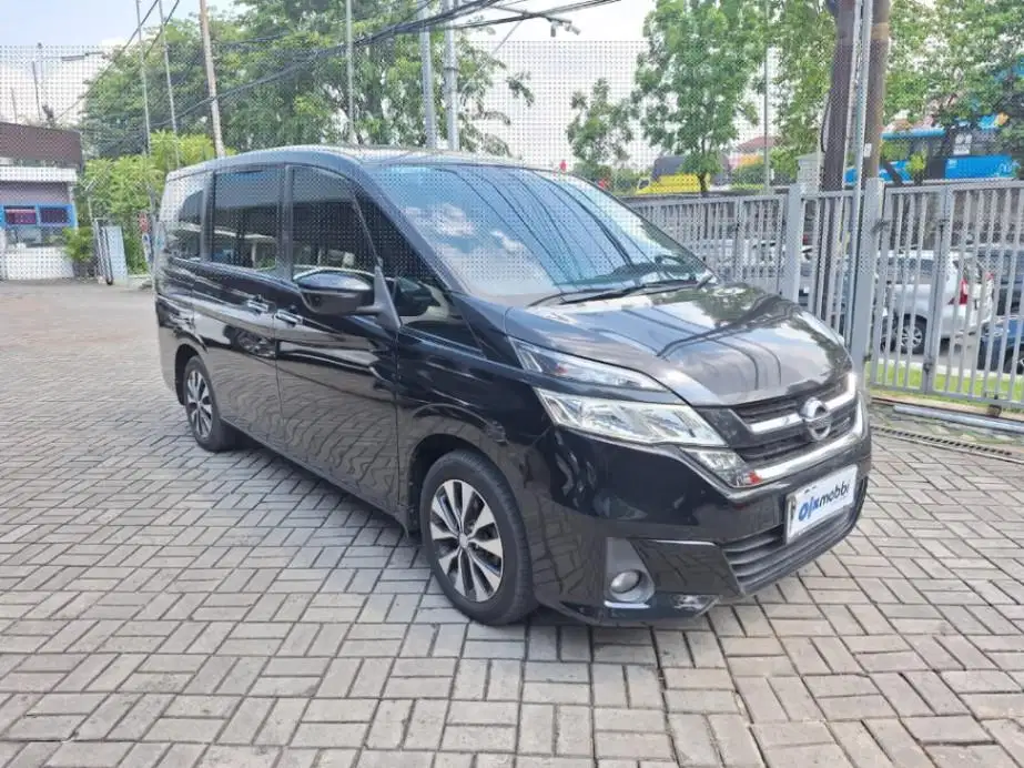 LOW DP Nissan Serena 2.0 X Bensin-AT 2019 BIP