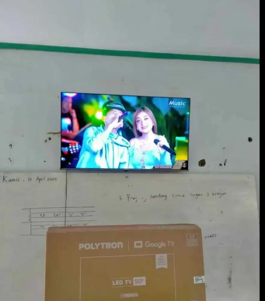 Breket tv/bracket tv/braket tv/briket tv gantungan tv