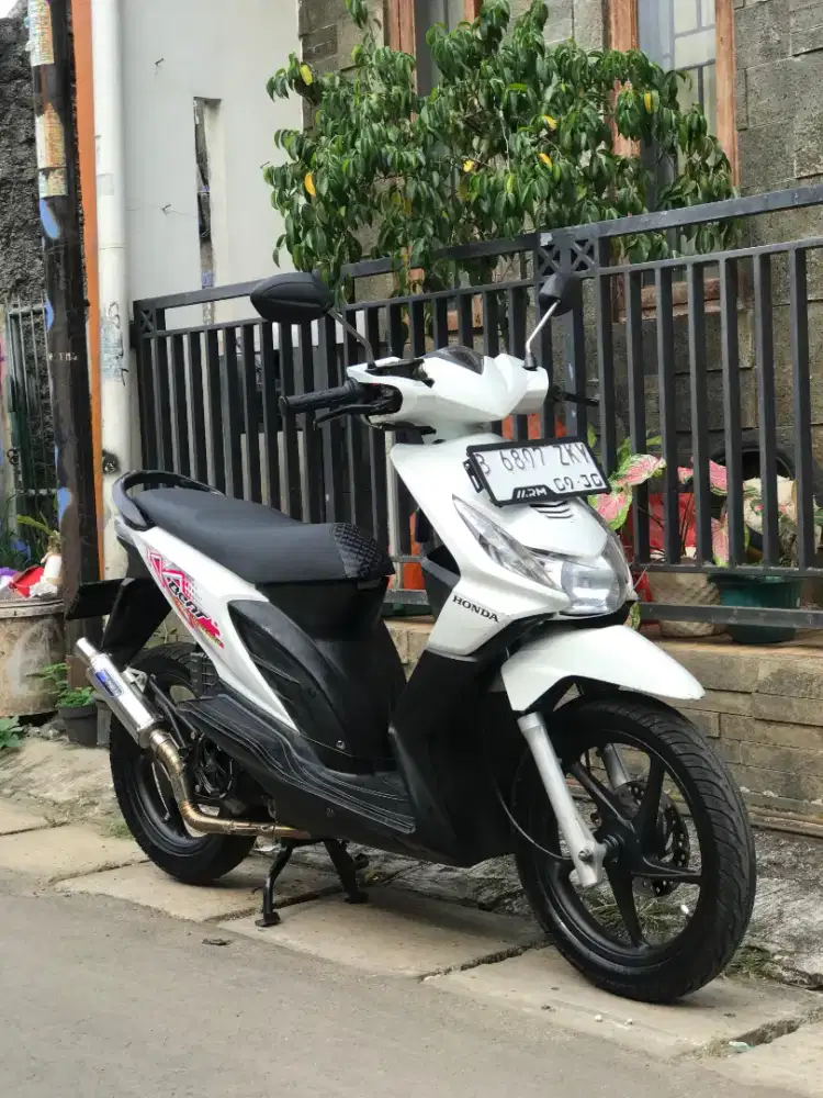 HONDA BEAT KARBU 2010 SS LENGKAP PAJAK HIDUP