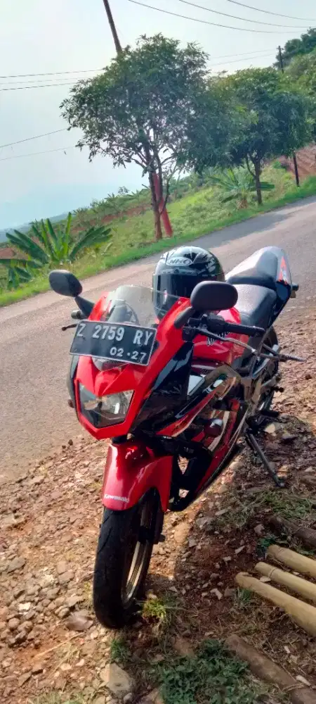 Di jual kawasaki Ninja Rr Th 2014 warna orange