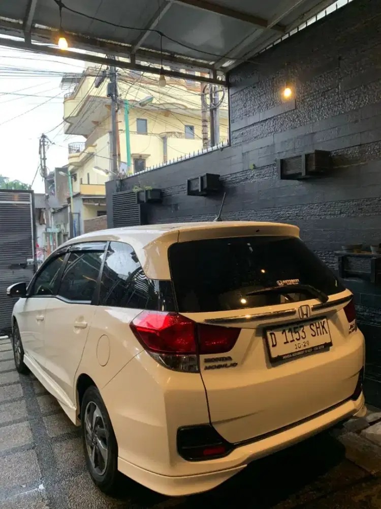 Jual cepat mobil e cvt 2020