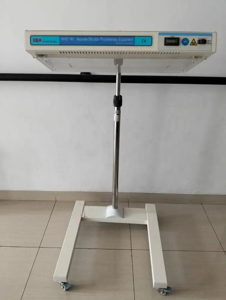 Neonate Bilirubin Phototheraphy GEA XHZ-90