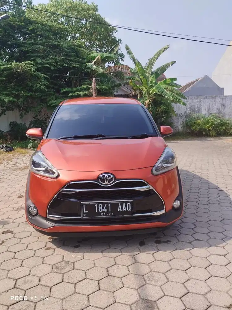 Toyota SIENTA Q