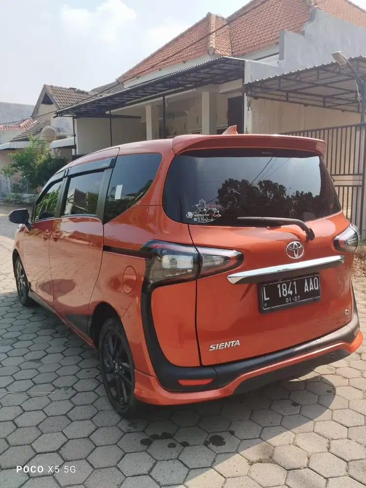Toyota SIENTA Q