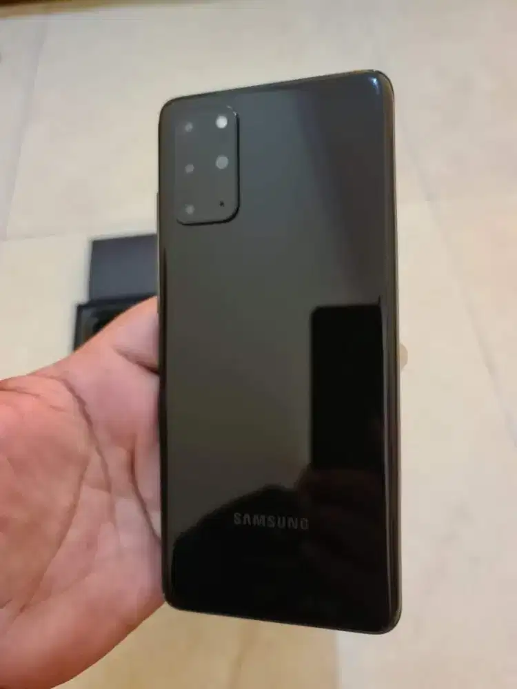 Jual HP samsung s20 plus ram 8/128 Gb, fullset ori sein, mulus nominus