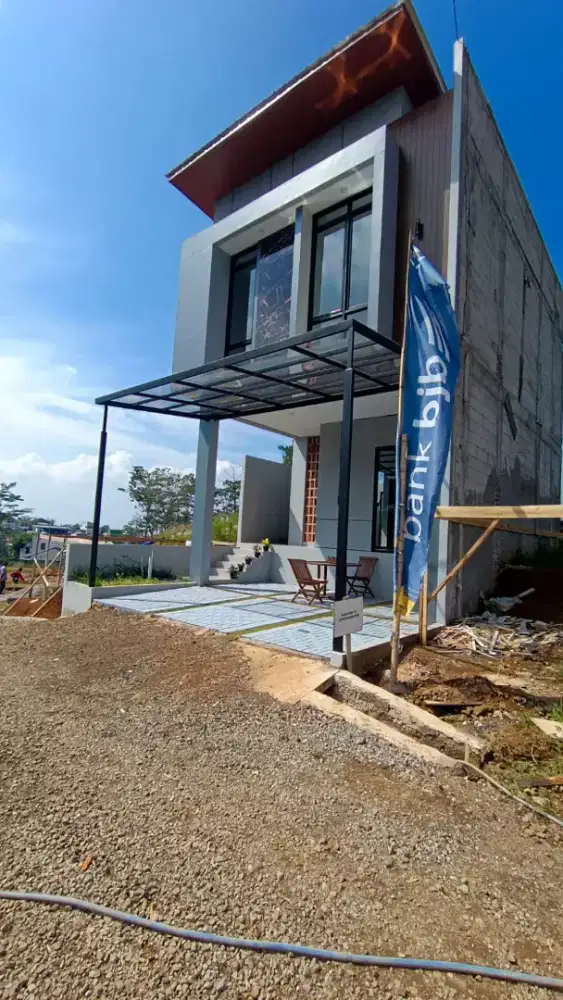 RuKost Baru 1,8M an Cikutra - Dago Resort 3 Lantai 10 Kt S Pool SHM