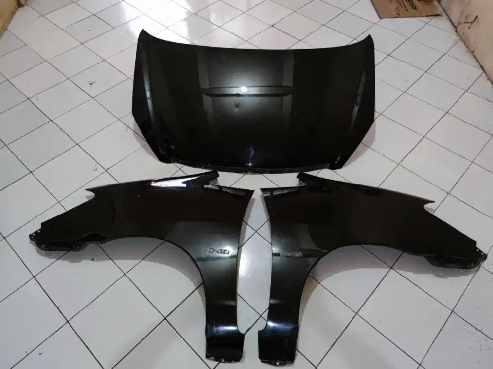 Kap mesin+fender kanan kiri Innova 2005-2010