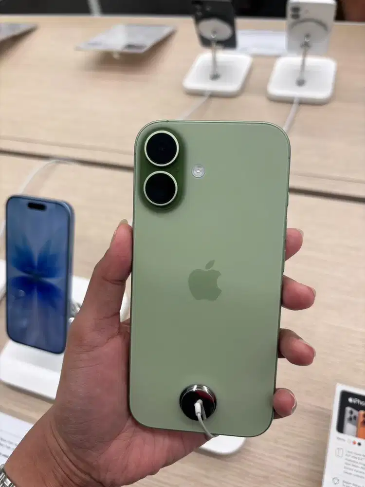 Cicilan 0% iPhone 17 128GB sage free 2 kali angsuran