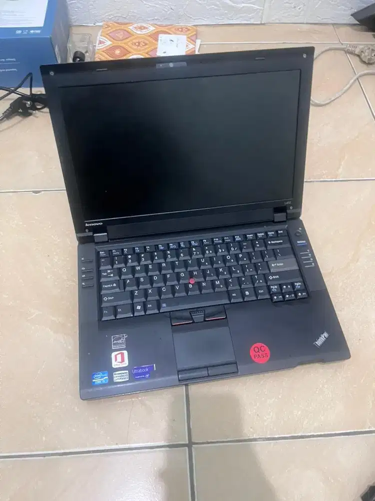 Laptop Lenovo Core i3 | RAM 4GB | Windows 10 Pro | Siap Pakai & Mulus