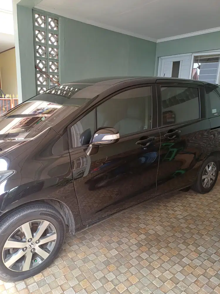 Honda Freed 2011 Bensin