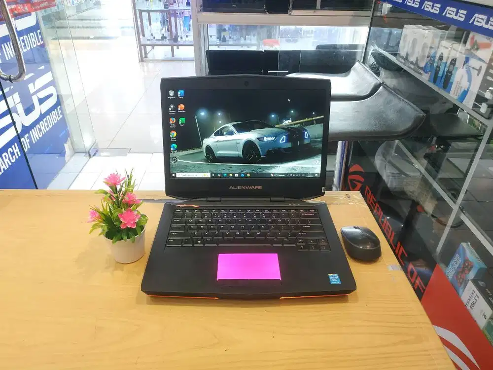 JUAL LAPTOP GAMING ALIENWARE 14 P39G CORE i7 RAM 16GB SSD 256GB NVIDIA