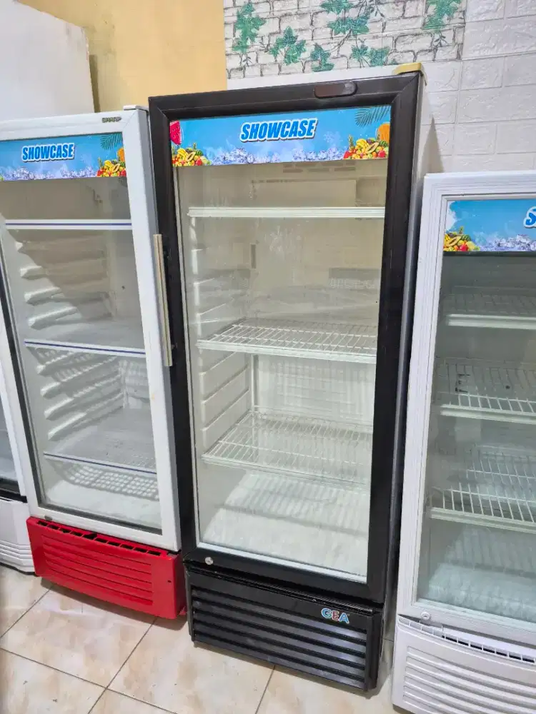 SHOWCASE GEA 200L 1,850 SAMA ANTAR