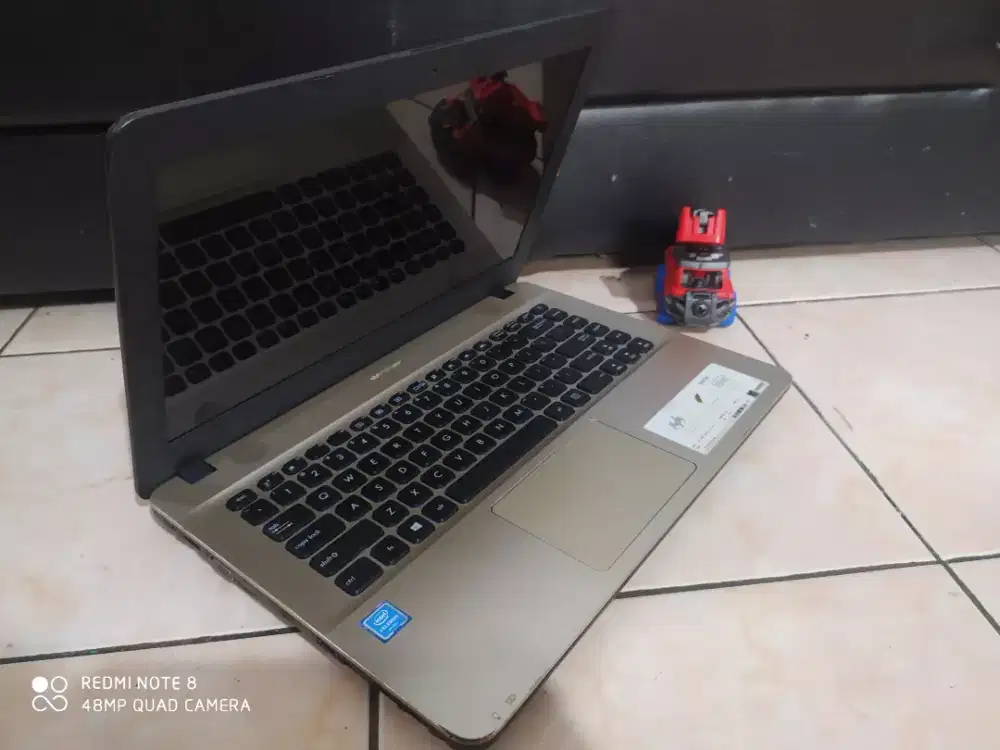 Asus X441M/intel N4020/RAM4GB DDR4/SSD 256/Windows 11/14inch siap pake