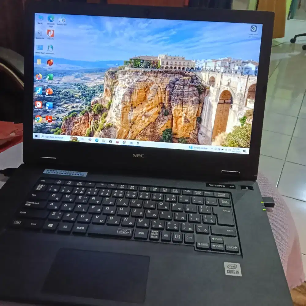 Laptop NEC JAPAN