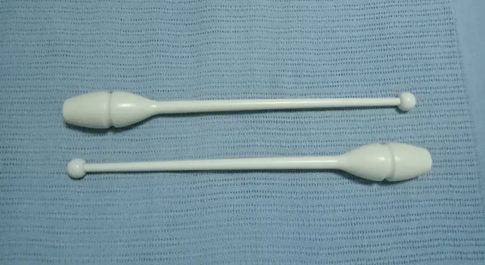 Sepasang Gada Senam Ritmik Putih