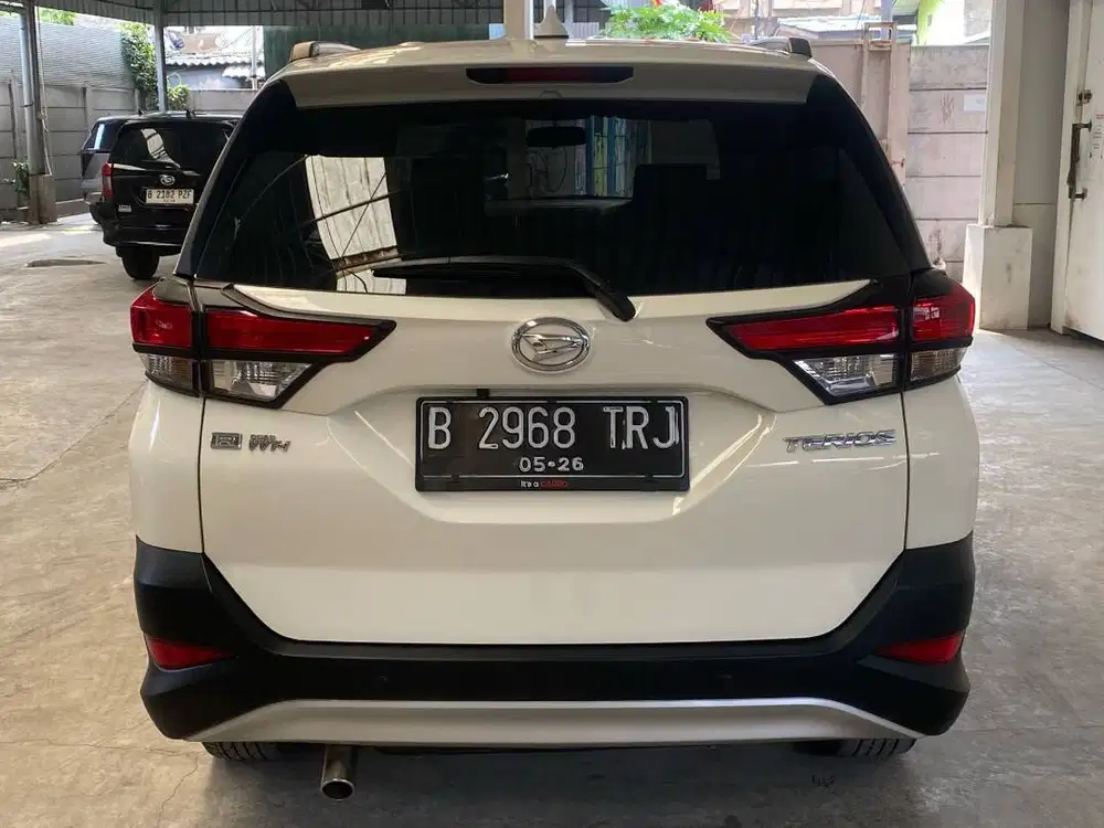 Daihatsu Terios R AT 2021 Putih PREMIUM B2968TRJ